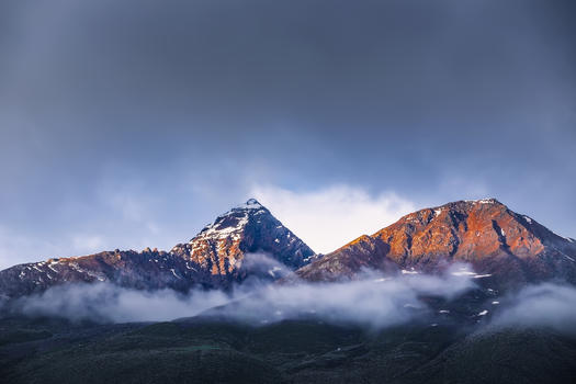 西藏然乌湖雪山日出图片素材免费下载