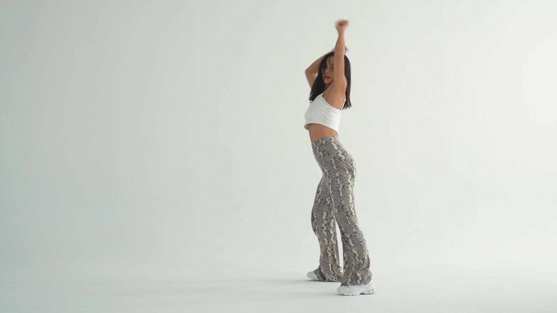 时尚女性舞蹈街舞视频的预览图