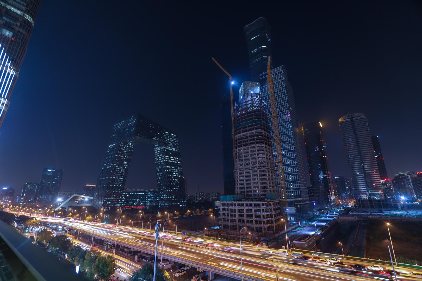 北京国贸地标夜景延时视频的预览图