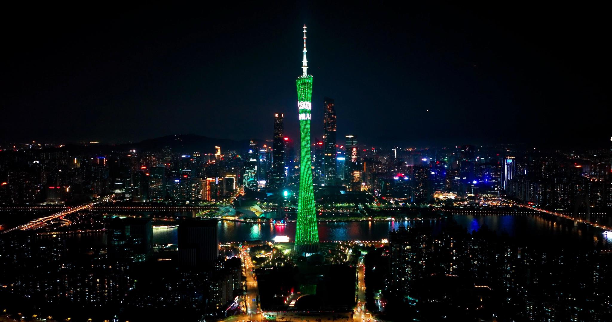 4k航拍广州塔珠江新城夜景2022年最新御3拍摄视频的预览图