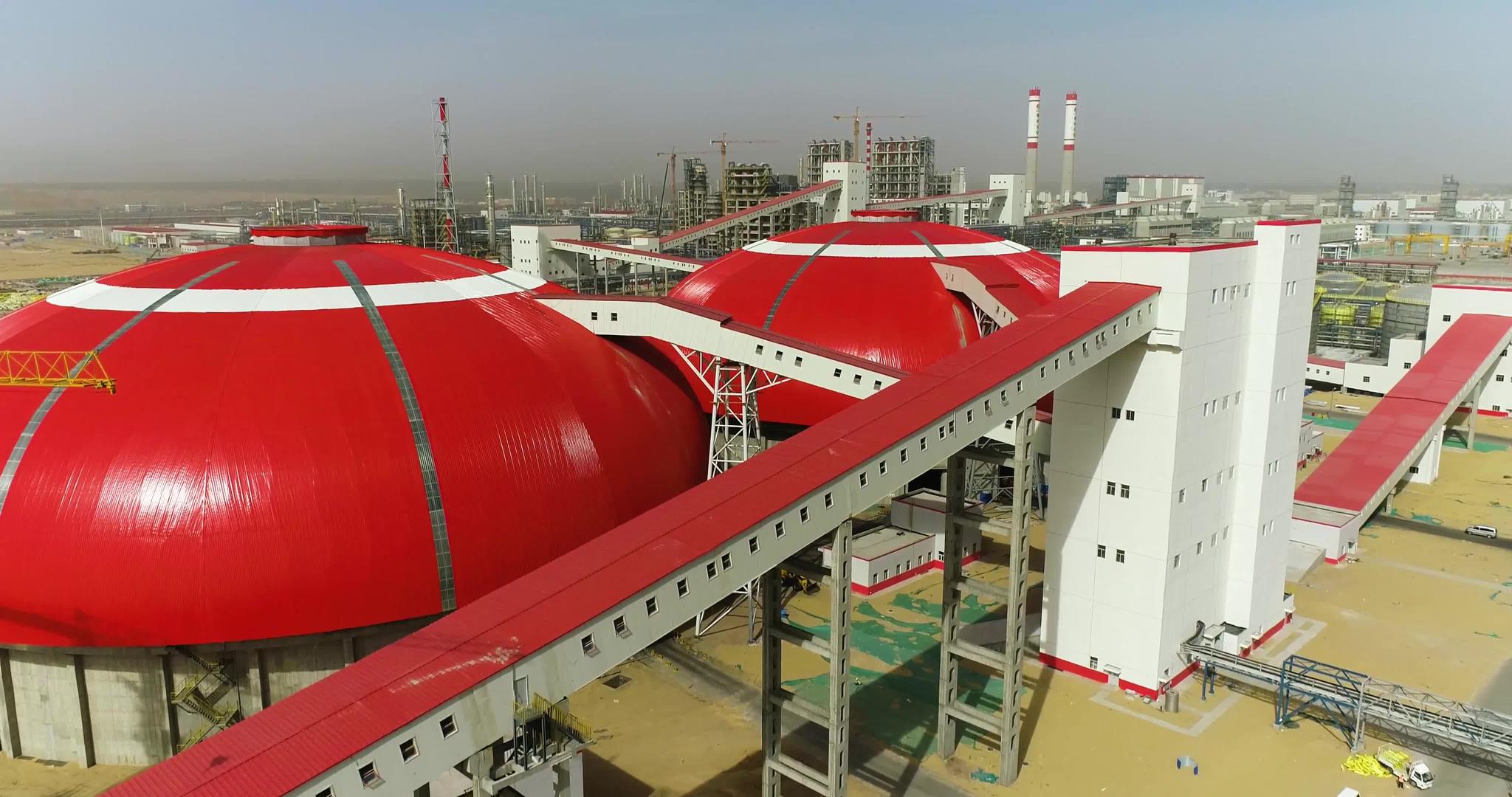 陕北煤化工厂航拍视频的预览图