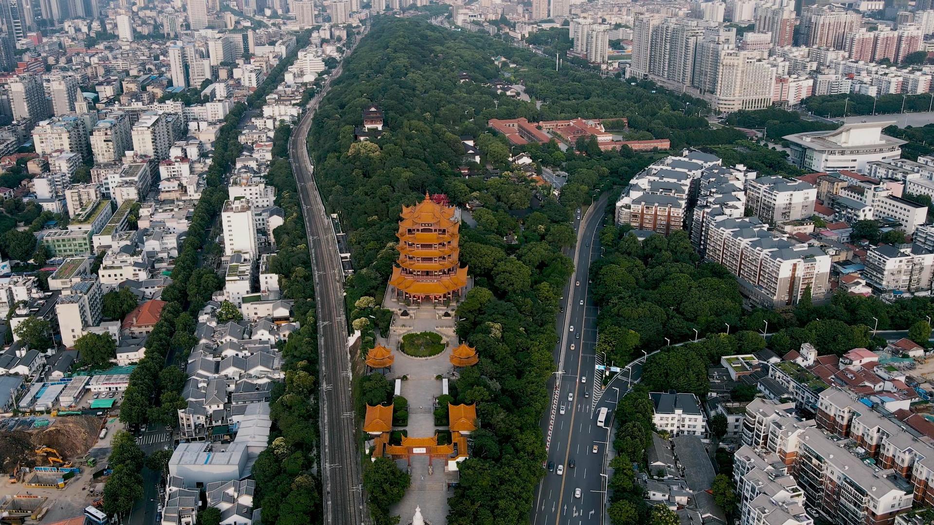 4K航拍武汉城市地标黄鹤楼5A旅游风景区风光视频素材视频的预览图