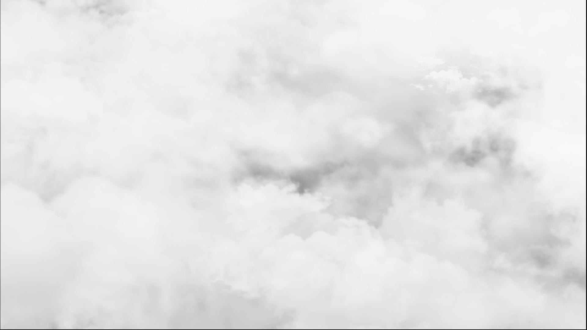 4K穿梭云层穿过云层视频的预览图