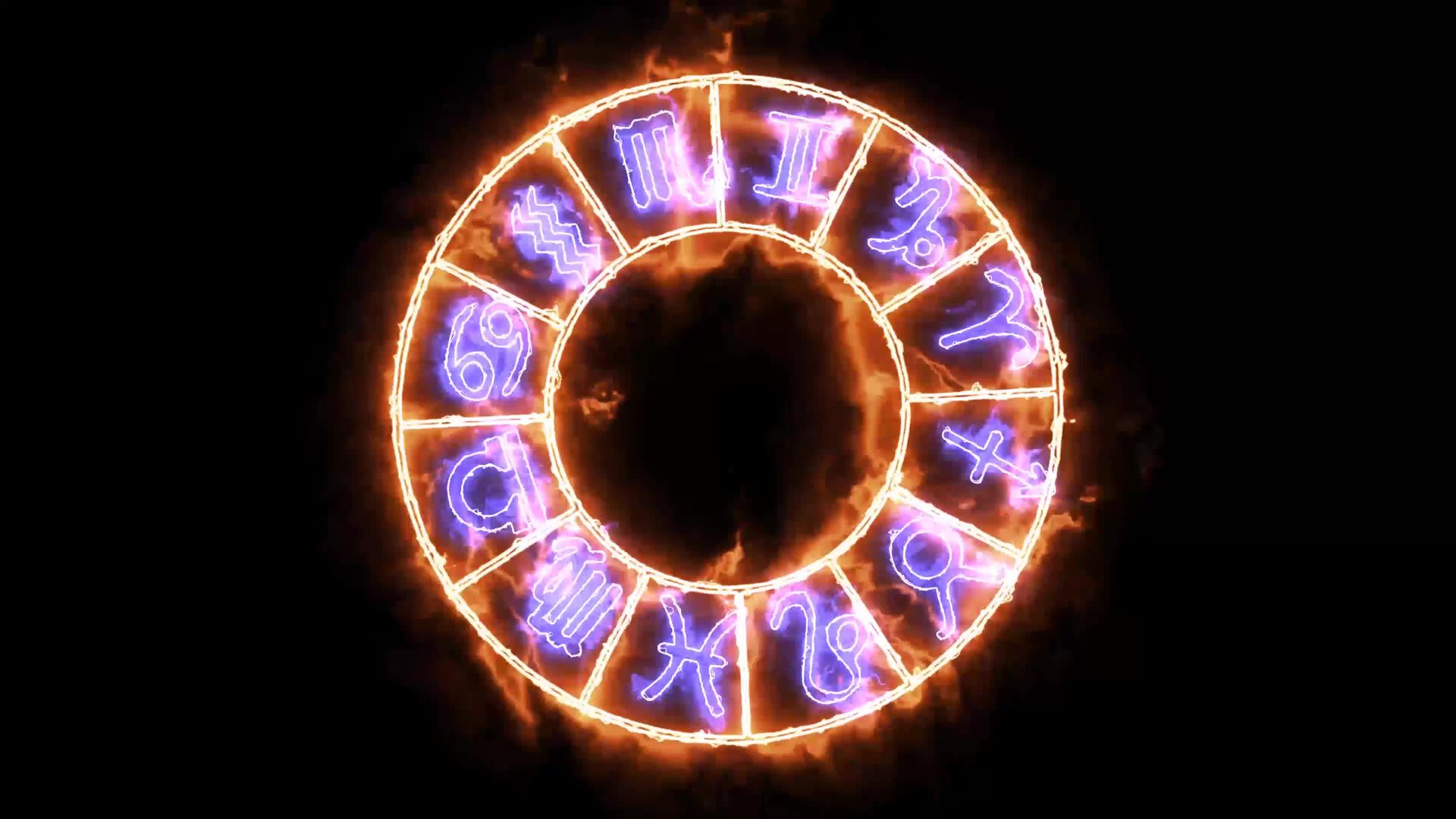 十二号zodiac命名文本出现在火焰气流的慢速度上视频的预览图