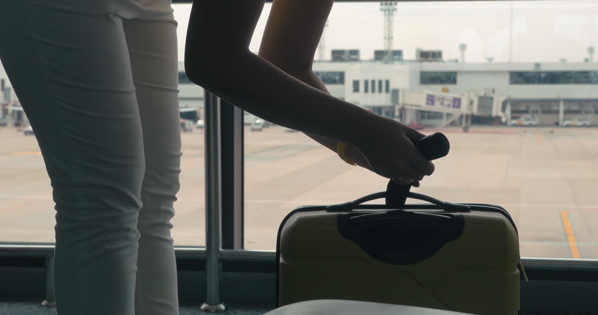 Bangkok年轻女孩机场Thailand的Bangkok视频的预览图