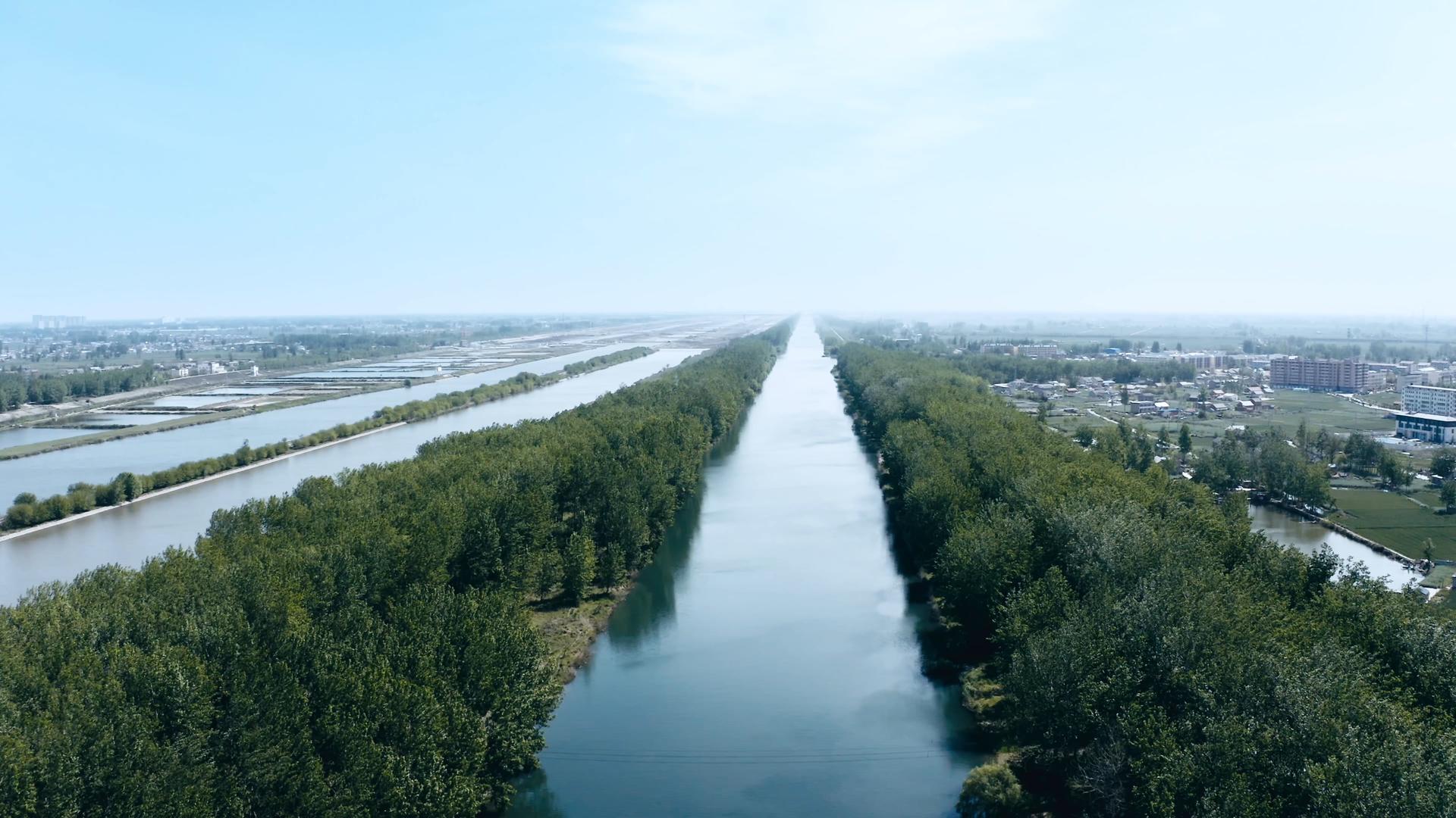 淮河苏北4K航拍灌溉总渠视频的预览图
