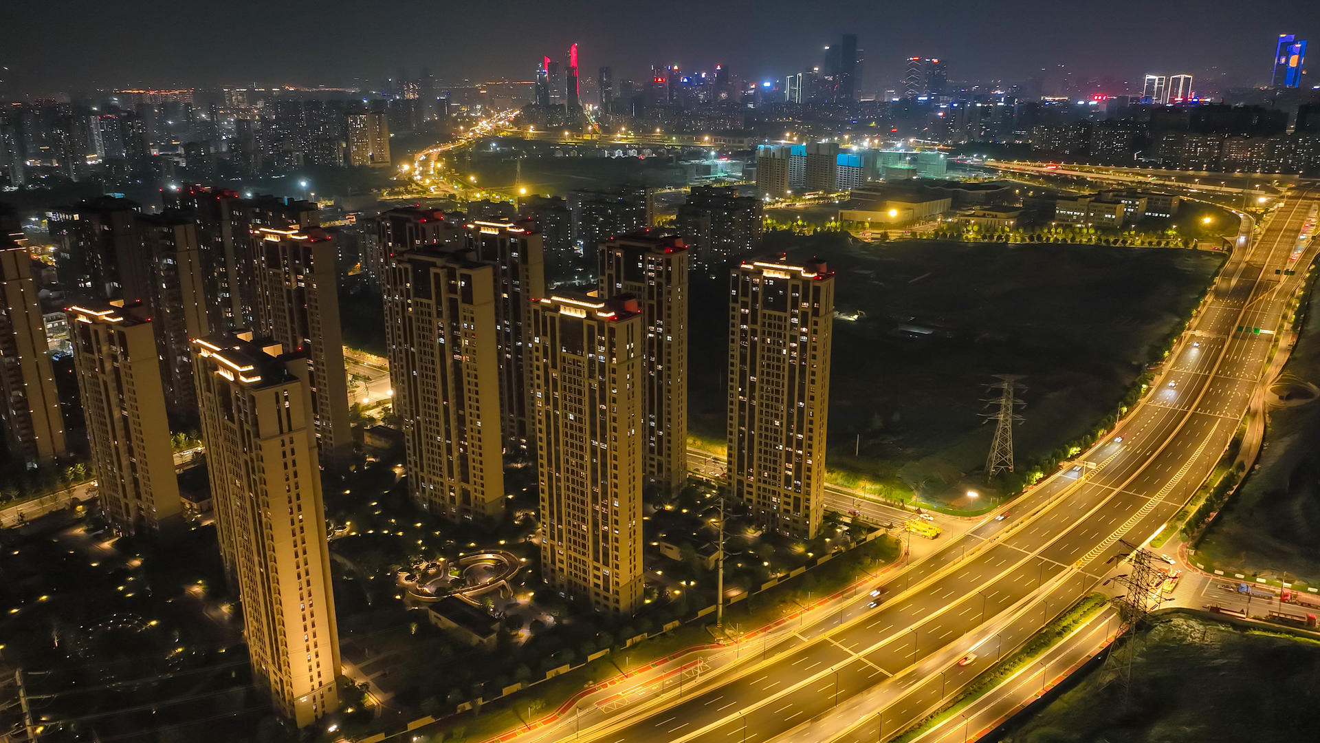 4k南京城市夜景航拍延时视频的预览图