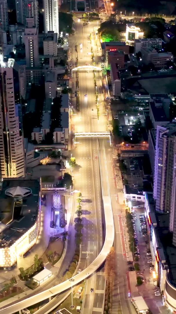 航拍疫情时的武汉城市夜景视频的预览图