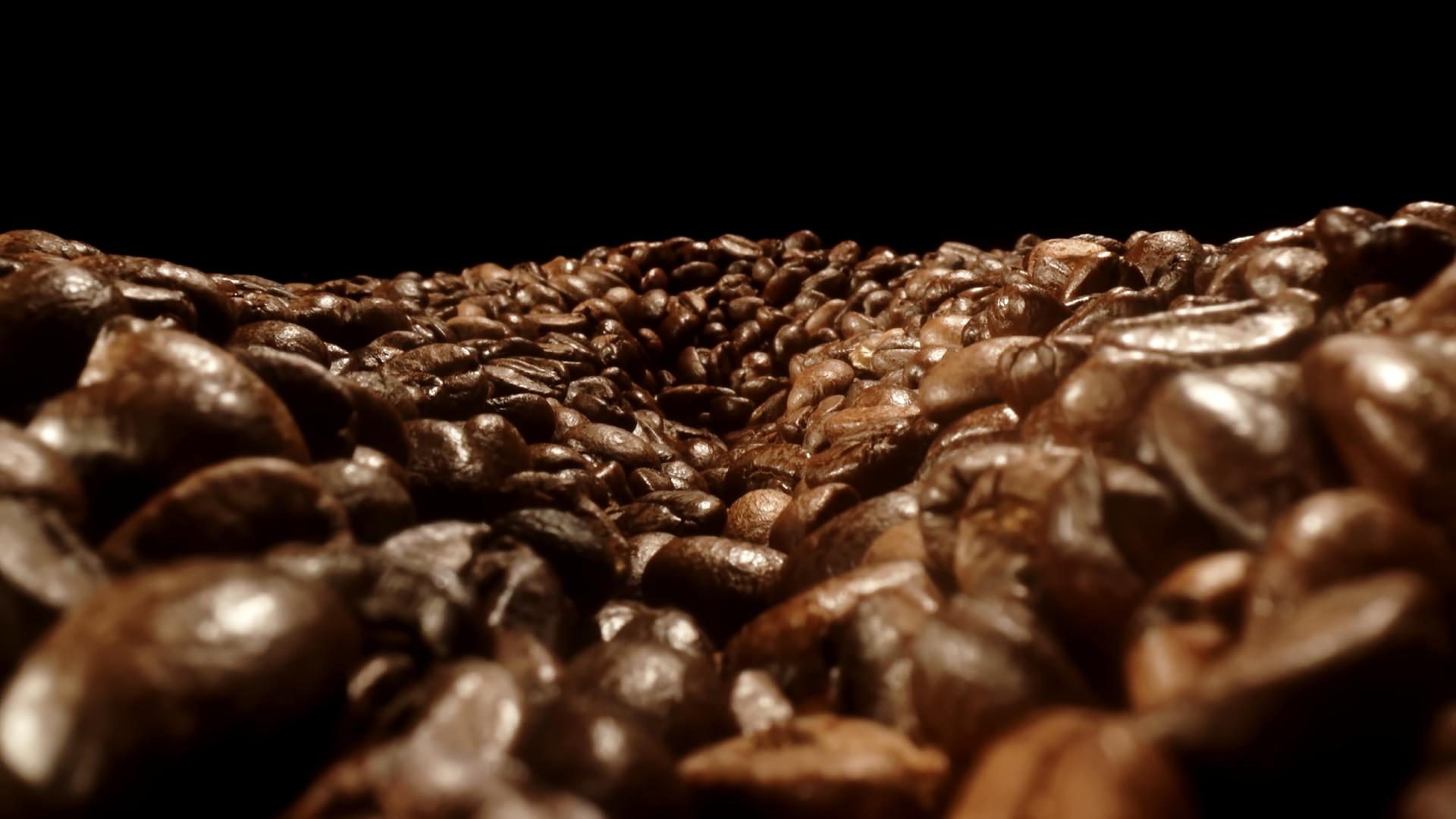 微距下的咖啡豆视频的预览图