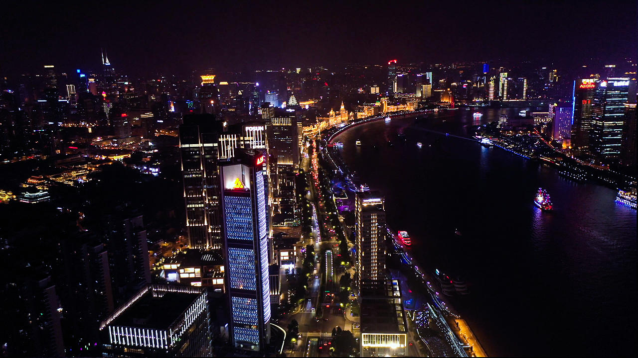 4K航拍上海中山东一路交通视频的预览图