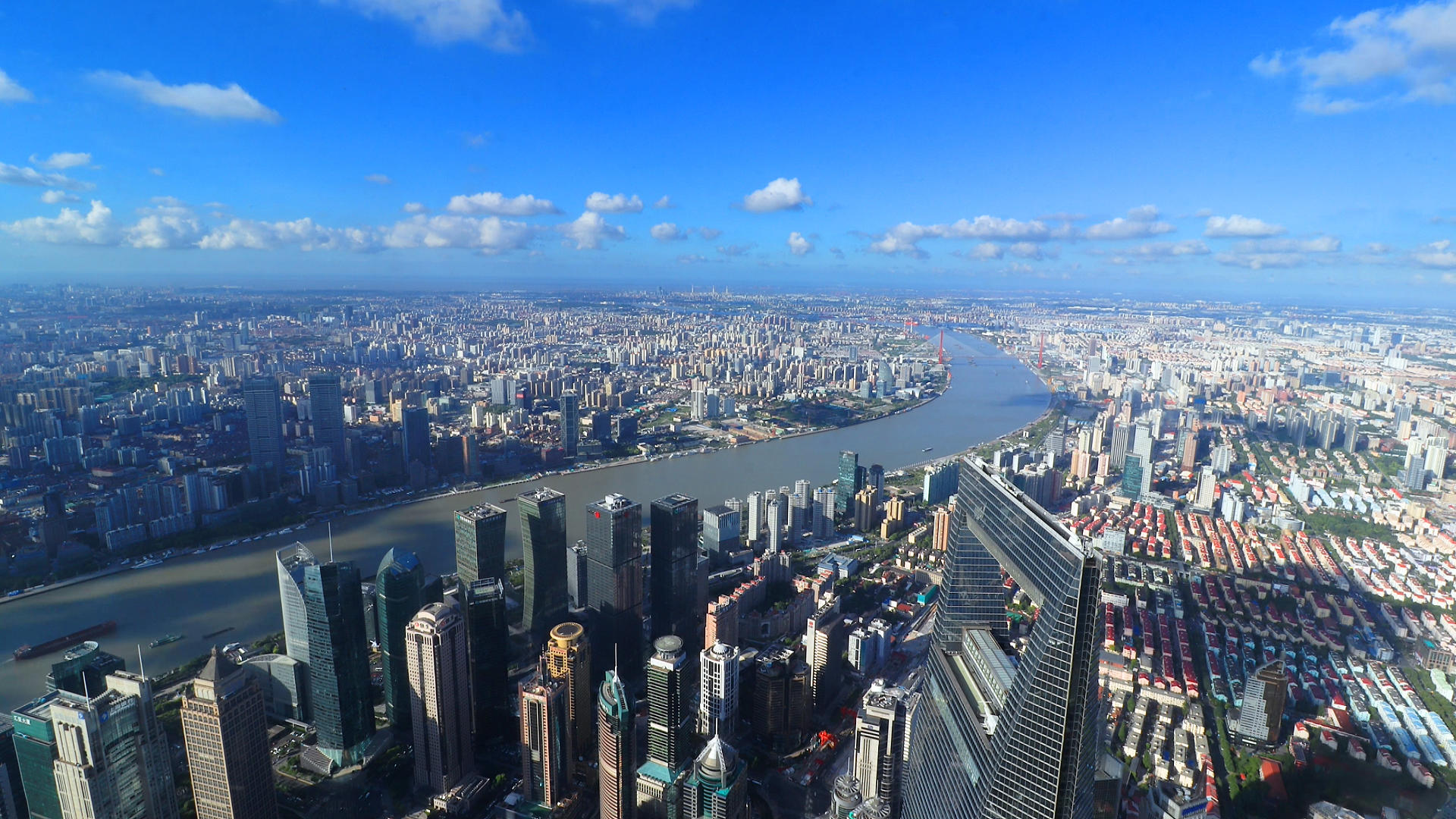 4K俯瞰上海金融中心视频的预览图