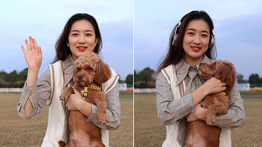 女主人抱着狗狗跟镜头打招呼视频的预览图