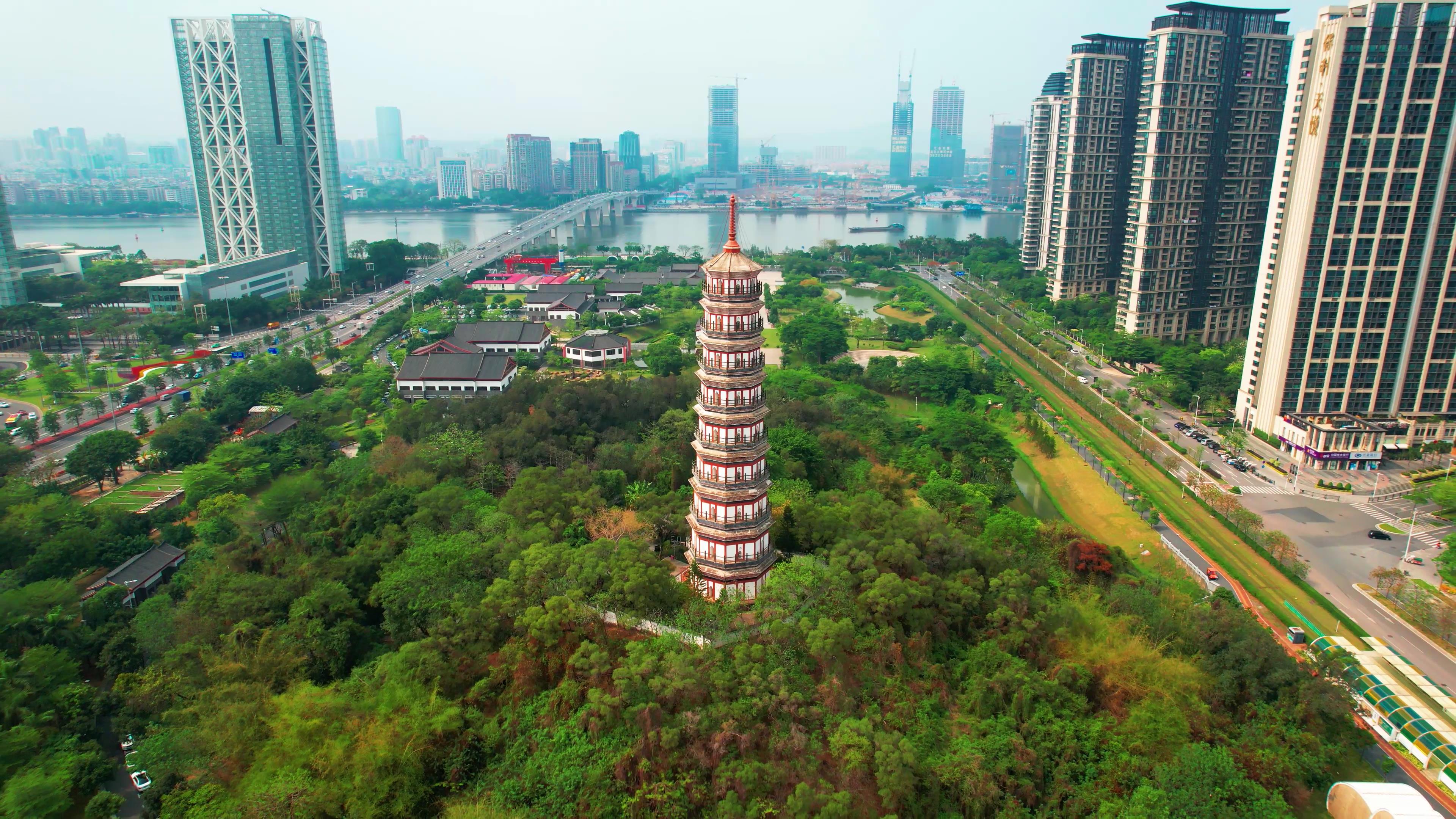 4k广州琶洲塔公园广州著名景点航拍视频的预览图