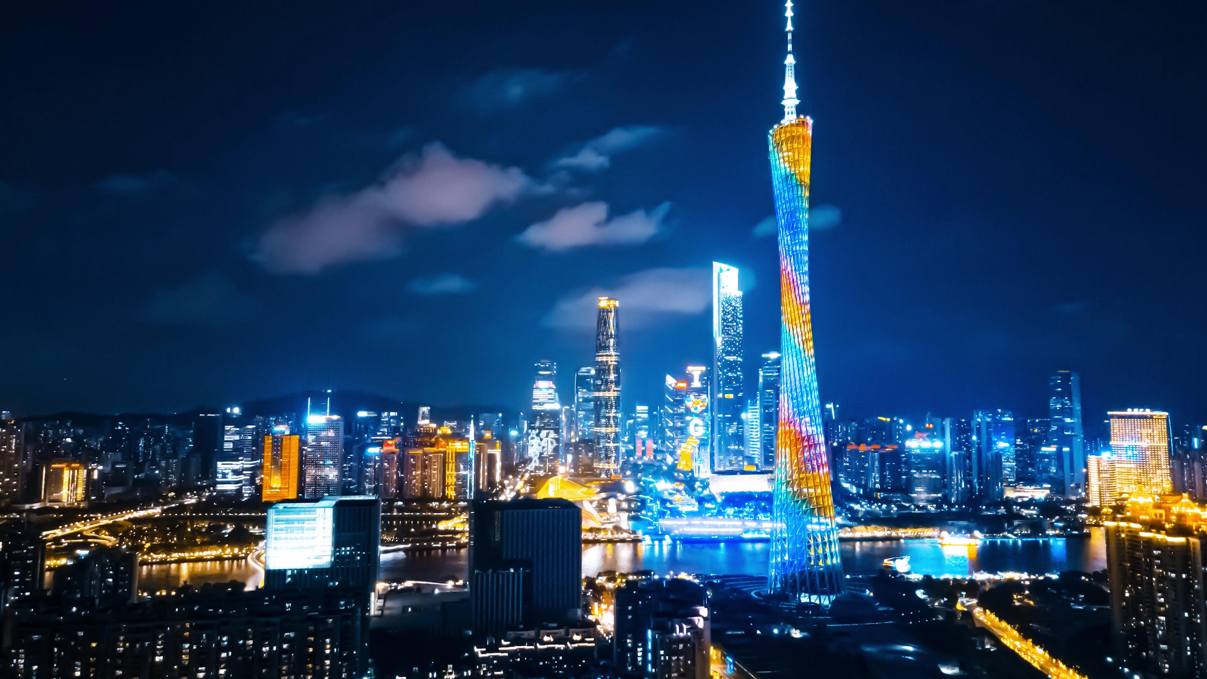 4K大气航拍延时广州CBD城市夜景灯光秀视频的预览图