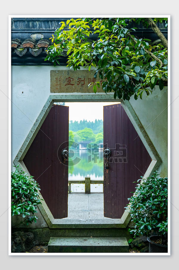 中国传统建筑杭州城市建筑中式门摄影图1024*1542图片素材免费下载-编号1262626-潮点视频