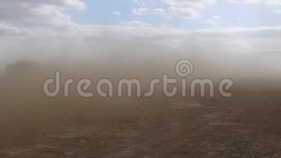 沙尘暴视频的预览图