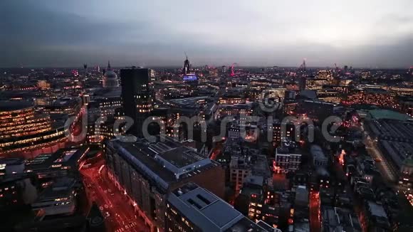 伦敦的夜幕降临视频的预览图