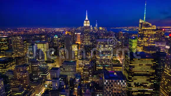 4K超高清在曼哈顿市中心一夜之间美丽的时光视频的预览图
