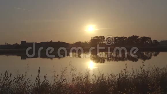美丽的湖景5视频的预览图