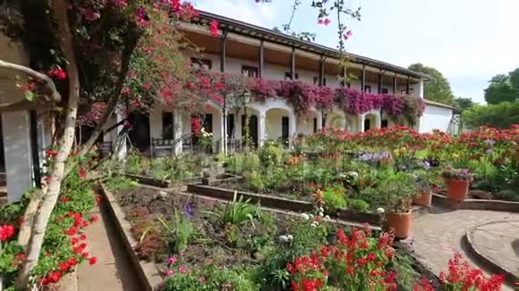 在殖民建筑VilladeLeyva哥伦比亚室内庭院白天开放视频的预览图