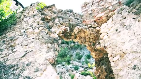 城堡的大石墙视频的预览图