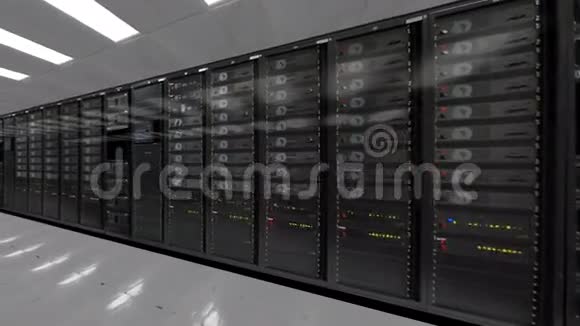 行网络服务器数据中心机房视频的预览图