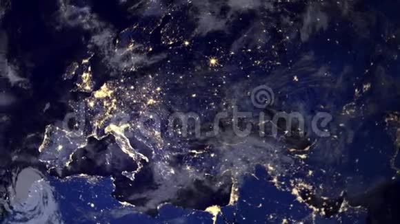 电信卫星侦察员监视欧洲视频的预览图