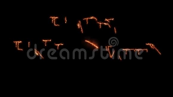 在黑色背景下播放橙色万圣节快乐文字动画视频的预览图