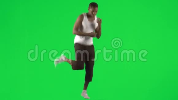 非裔美国年轻人跳舞现代舞蹈镜头视频的预览图