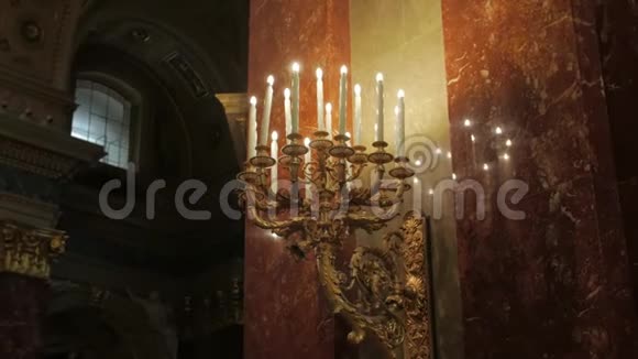 墙上的蜡烛视频的预览图