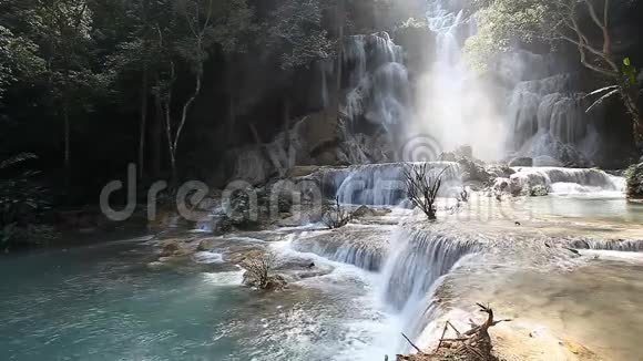 老挝琅勃拉邦匡思瀑布视频的预览图