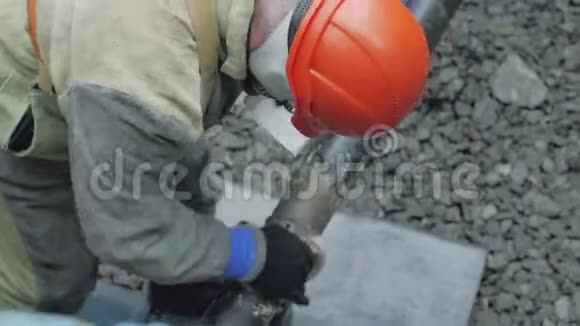 修理煤气泄漏视频的预览图