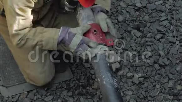 煤气修理管道视频的预览图
