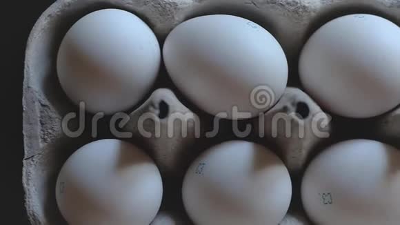 盒子里的鸡蛋视频的预览图