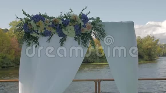 婚礼的花艺视频的预览图