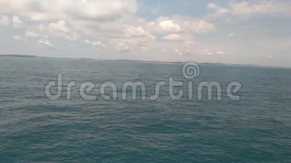 海洋中的地平线视频的预览图