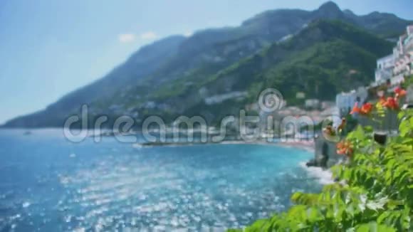 意大利阿马尔菲海岸的芙蓉玫瑰视频的预览图
