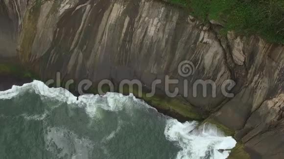 令人惊叹的悬崖景色视频的预览图