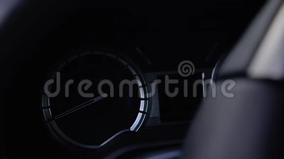 现代汽车仪表视频的预览图