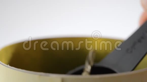 勺子干凉茶视频的预览图