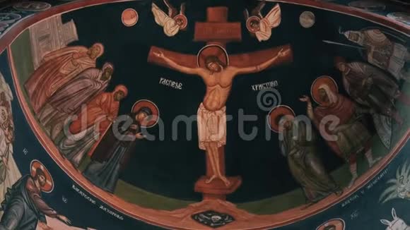东正教修道院天花板上的圣像视频的预览图