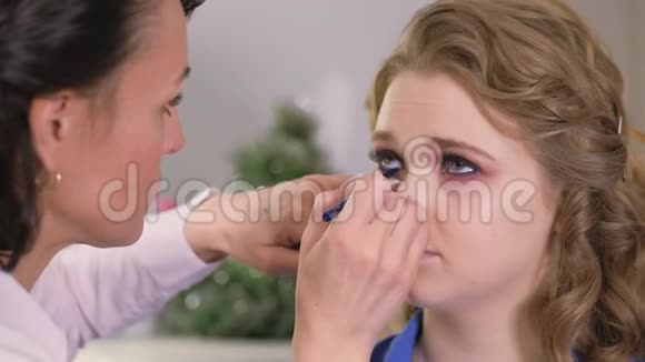化妆师的作品眼妆视频的预览图