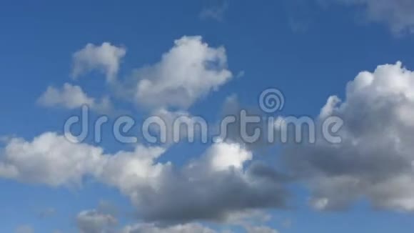 云和天空时空视频的预览图