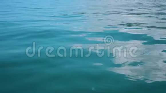 海青色海水绿松石视频的预览图