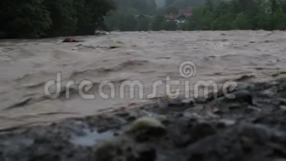 巴伐利亚暴雨后洪水泛滥视频的预览图