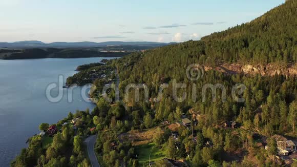挪威无人机镜头挪威峡湾和森林视频的预览图