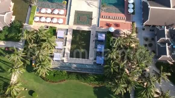 三亚酒店泳池航拍视频的预览图