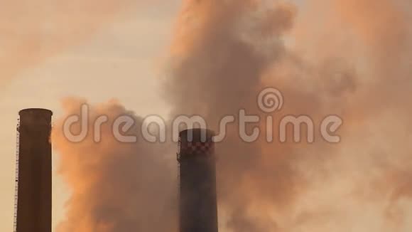 烟雾堆造成的环境污染视频的预览图