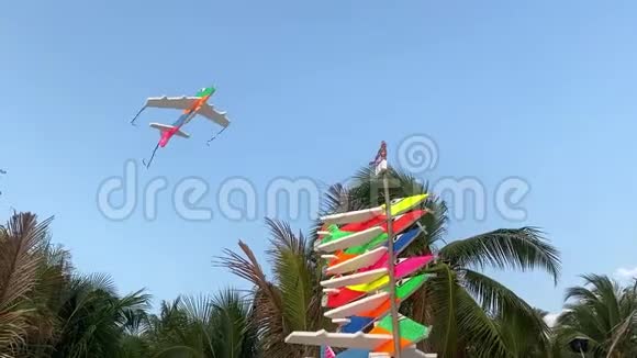 泡沫飞机风筝视频的预览图