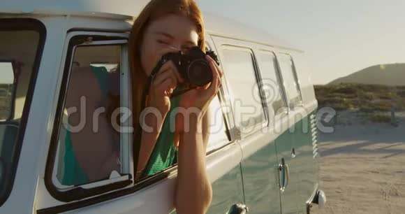 坎珀面包车海上之旅视频的预览图